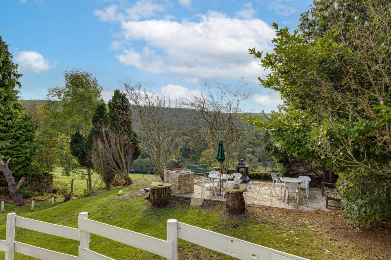 Family Country Cottage With A Private Valley View Scarborough Exterior foto